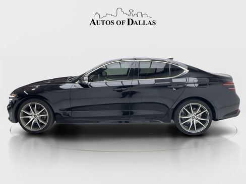 Used 2023 Genesis G70 2.0T RWD image 5