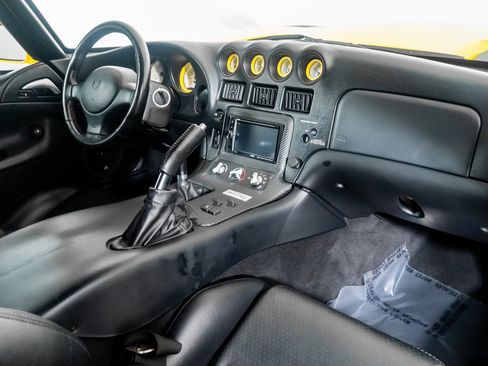 Used 2001 Dodge Viper GTS image 32