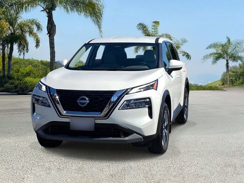 Certified 2023 Nissan Rogue SV FWD image 7