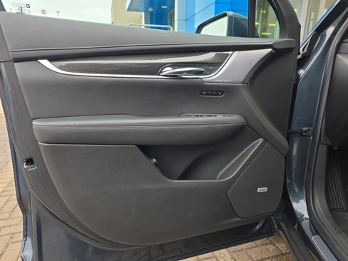 Used 2020 Cadillac XT6 Sport image 14