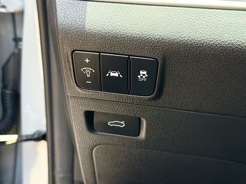Used 2022 Kia K5 GT-Line FWD image 28
