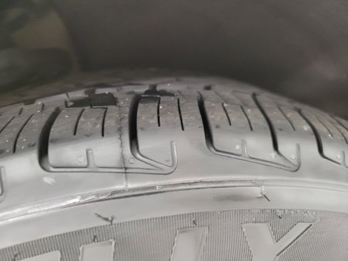 Used 2016 Chevrolet Malibu LT FWD image 4