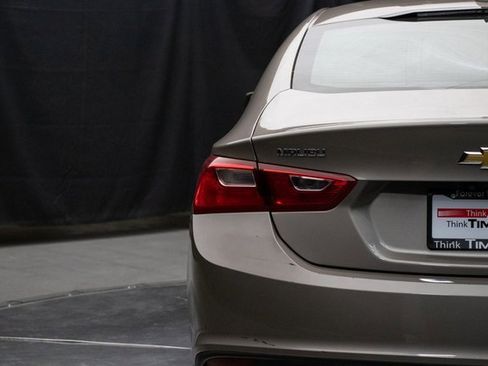 Used 2023 Chevrolet Malibu LT image 12