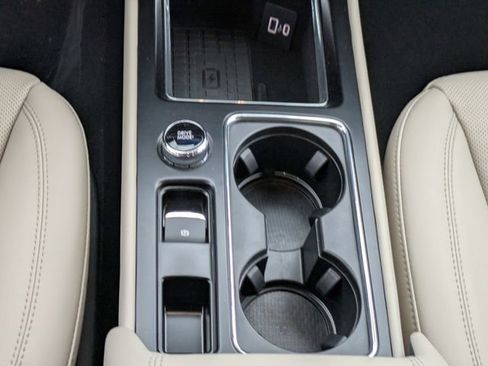New 2026 Lincoln Corsair Premiere FWD image 17