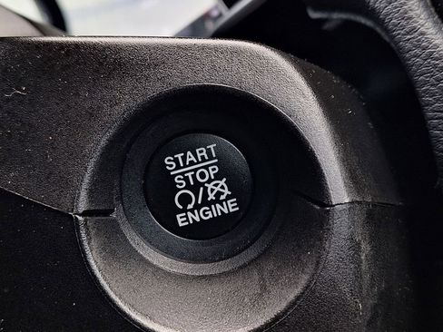 Used 2020 Jeep Compass Latitude image 24