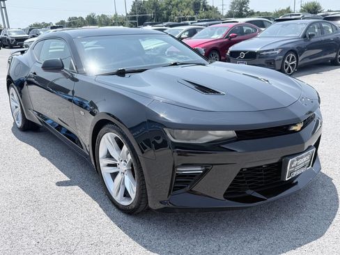 Used 2016 Chevrolet Camaro SS RWD image 3