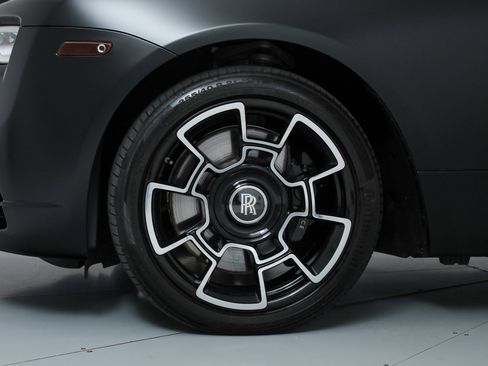 Used 2021 Rolls-Royce Wraith RWD image 43
