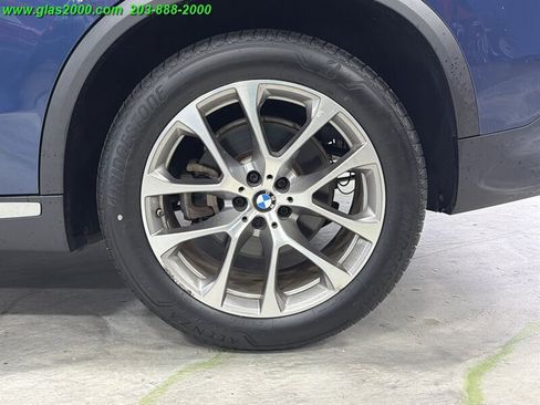 Used 2019 BMW X5 xDrive40i AWD/4WD image 16