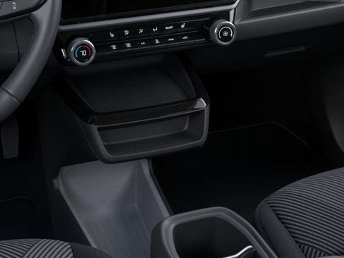 New 2027 Chevrolet Bolt LT w/ Comfort Package image 24