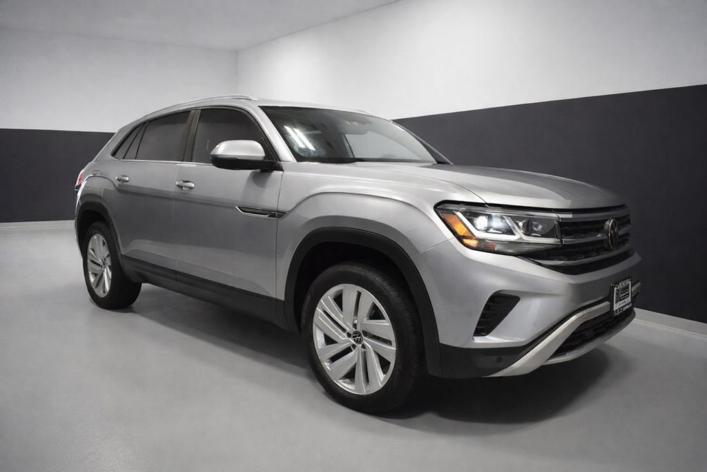 Used 2023 Volkswagen Atlas Cross Sport SE AWD/4WD image 7