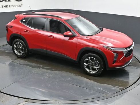 New 2026 Chevrolet Trax LT w/ LT Convenience Package image 16