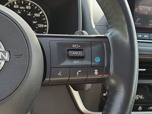 Certified 2023 Nissan Rogue SV w/ SV Premium B Package AWD/4WD image 20
