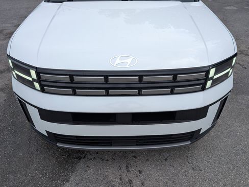 Used 2024 Hyundai Santa Fe SEL FWD image 12