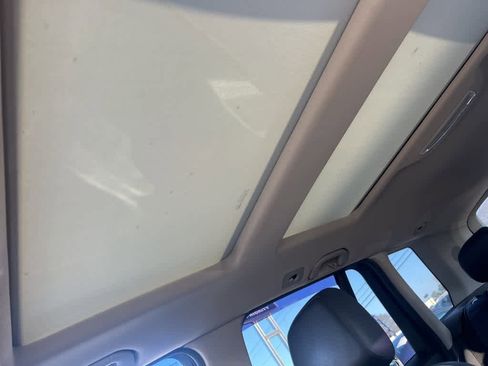 Used 2012 Mercedes-Benz GLK 350 2WD image 12