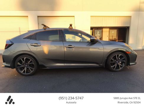 Used 2019 Honda Civic Sport image 9
