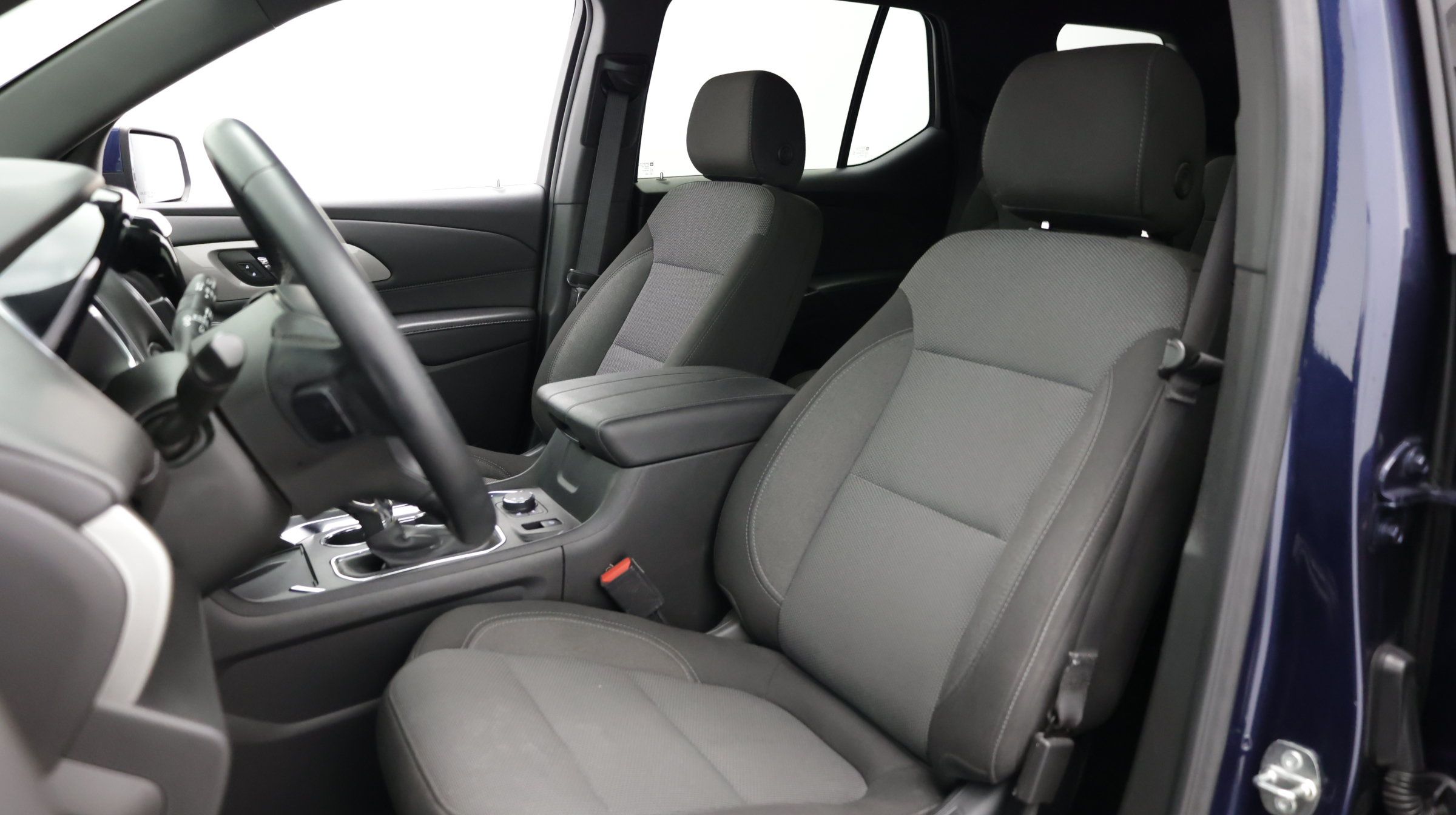 Used 2023 Chevrolet Traverse LT FWD image 17