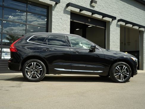 Used 2021 Volvo XC60 T8 Inscription Expression w/ Protection Package Premier image 8