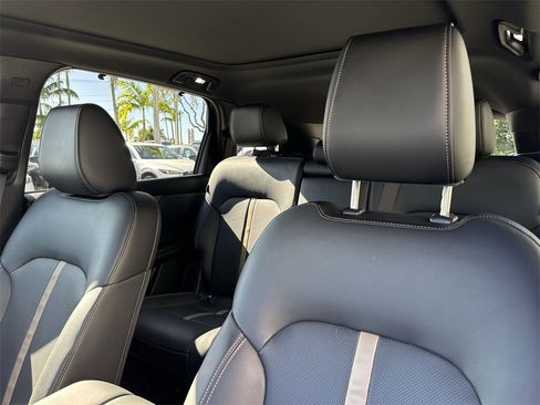 Used 2025 MAZDA CX-70 3.3 Turbo w/ Premium Plus Pkg image 43