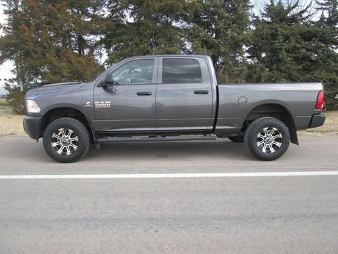 Used 2014 RAM 2500 Tradesman AWD/4WD image 26
