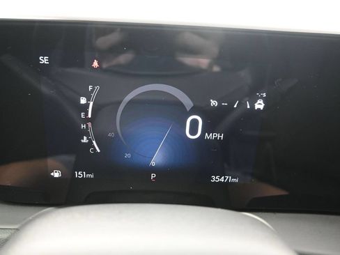 Used 2025 Buick Encore GX Preferred AWD/4WD image 12