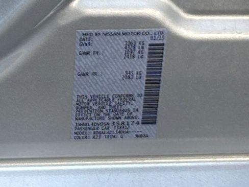 Used 2025 Nissan Altima 2.5 SV FWD image 23