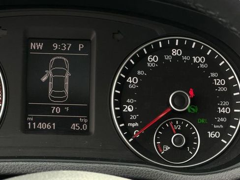 Used 2013 Volkswagen Passat 2.5 SE FWD image 21