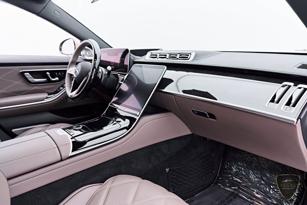 Used 2024 Mercedes-Benz Maybach S 680 4MATIC image 49