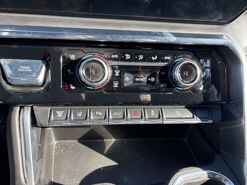 Used 2025 GMC Sierra 3500 Denali Ultimate image 43