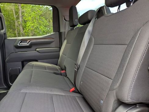 Used 2025 Chevrolet Silverado 1500 LT image 15