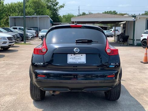 Used 2012 Nissan Juke SV FWD image 6