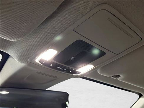 Used 2023 Honda CR-V EX-L image 19