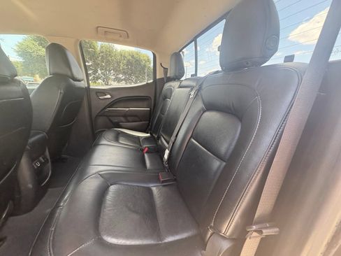Used 2021 Chevrolet Colorado LT w/ LT Convenience Package RWD image 10