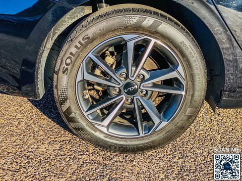 Used 2023 Kia Forte LXS image 11