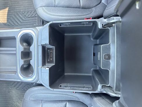 Used 2022 Chevrolet Silverado 2500 LTZ w/ LTZ Premium Package AWD/4WD image 28