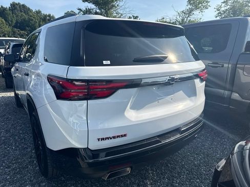 Used 2023 Chevrolet Traverse Premier w/ Redline Edition FWD image 5