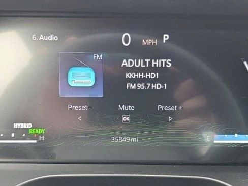 Used 2022 Jeep Grand Cherokee Limited 4xe image 31