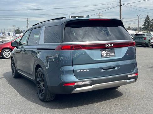 Used 2024 Kia Carnival SX Prestige FWD image 7