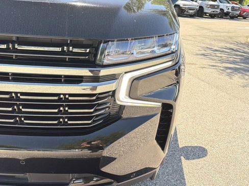 Used 2021 Chevrolet Suburban RST w/ Luxury Package AWD/4WD image 9