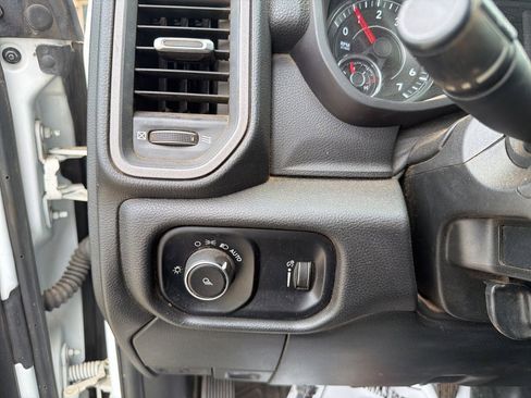 Used 2024 RAM 2500 Tradesman w/ Protection Group image 13