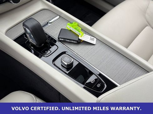 Certified 2023 Volvo XC60 B5 Plus w/ Climate Package image 22