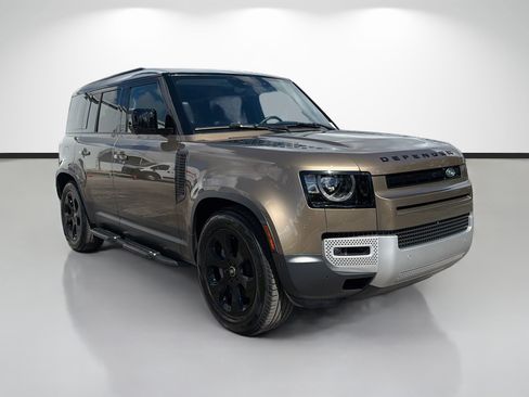 Used 2025 Land Rover Defender 110 S AWD/4WD image 7
