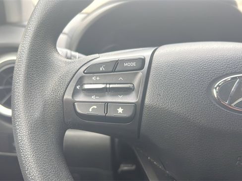 Used 2022 Hyundai Kona SEL image 25