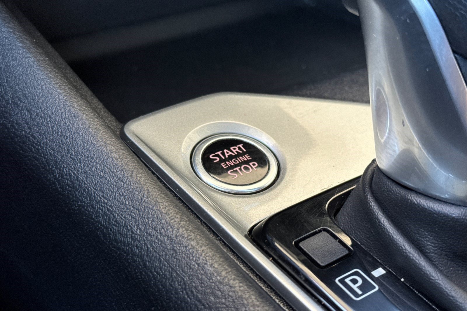 Used 2025 Nissan Altima 2.5 SV FWD image 17