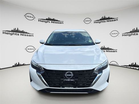Used 2025 Nissan Sentra S FWD image 11