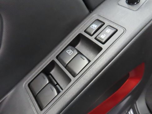 Used 2023 Nissan Frontier PRO-4X image 61