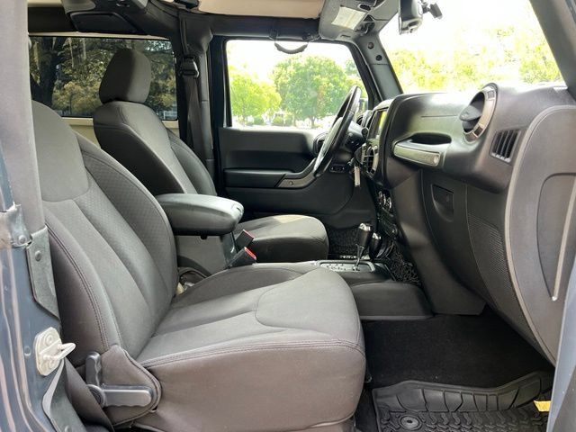 Used 2016 Jeep Wrangler Sport AWD/4WD image 11