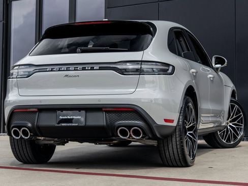 New 2026 Porsche Macan image 11