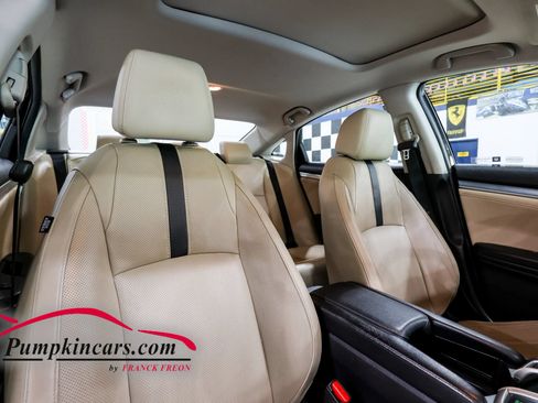 Used 2017 Honda Civic Touring image 23