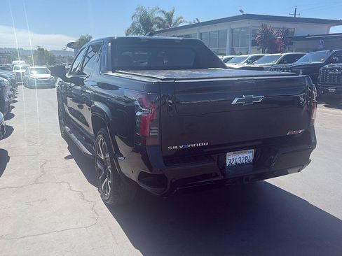 Used 2024 Chevrolet Silverado EV RST AWD/4WD image 6