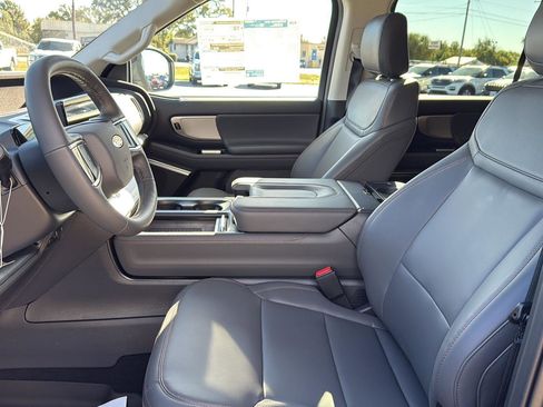 New 2025 Ford Expedition Max Active image 15